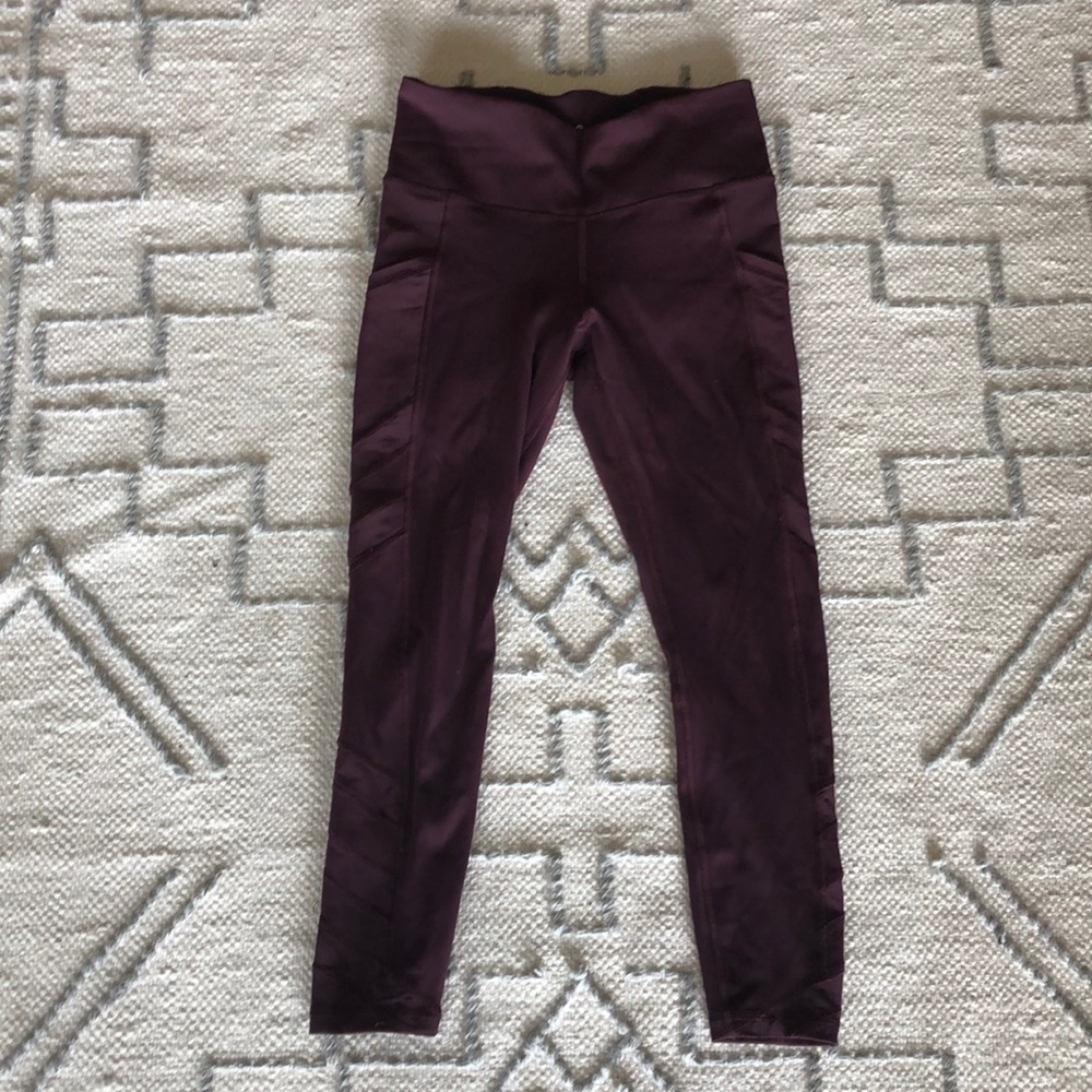 Athleta maroon crop leggings (small)